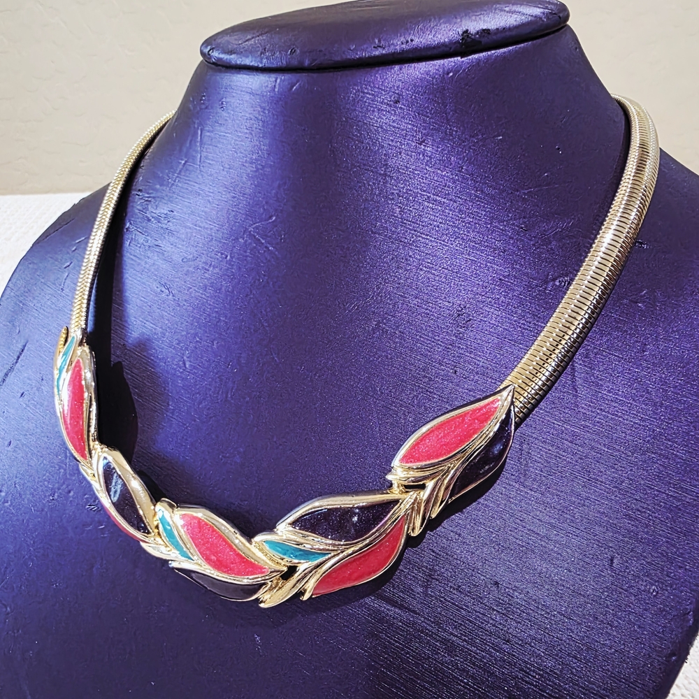 1980's Teal, Coral and Purple Sparkle Enamel Leaf Design Flexible Gold Necklace